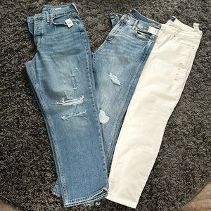 Woman’s jeans 3 pairs- not being sold separately